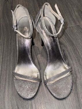 Stuart Weitzman nudist sandals in glitter silver